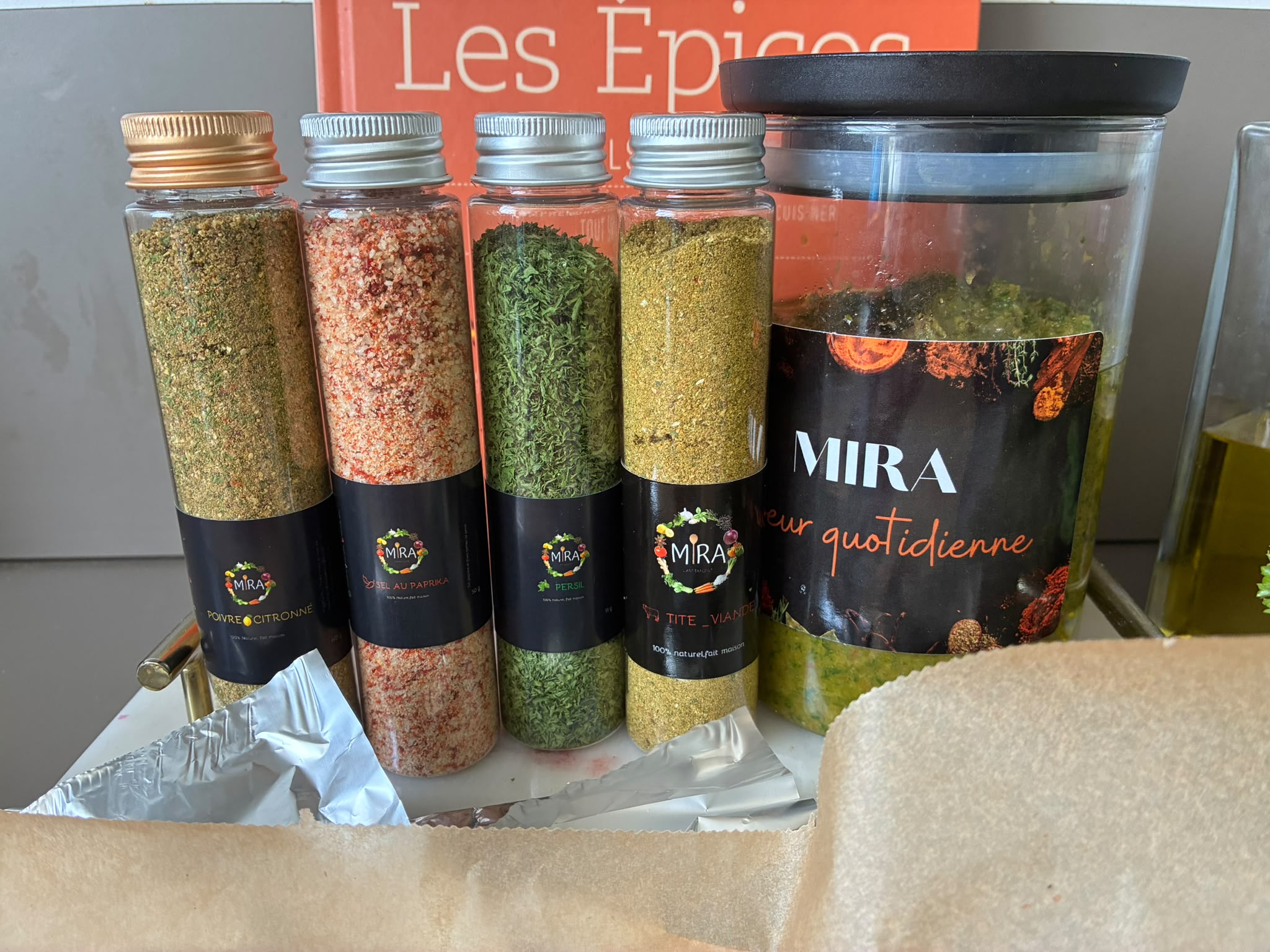 La gamme d'épices artisanales MIRA.